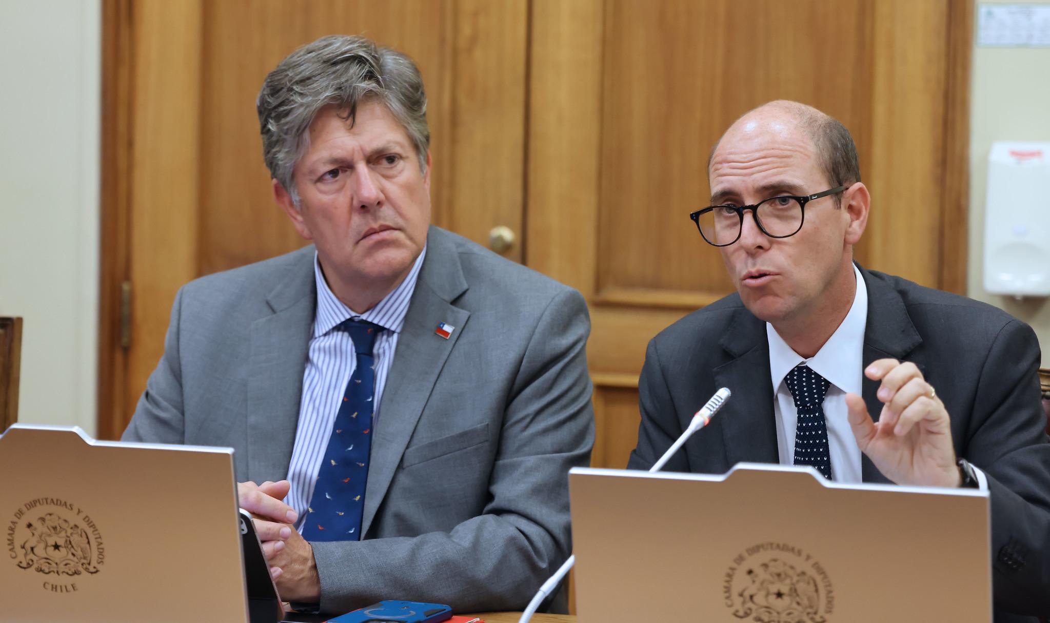 MOP advierte abandono de más de 10.000 kilómetros de caminos rurales en todo el país.